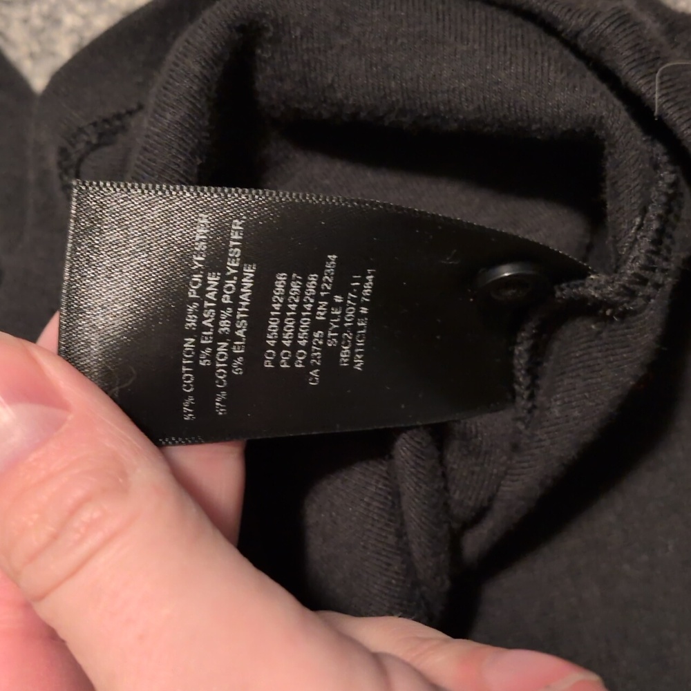Aritzia Sunday Best Black Cropped Cardigan Size Large - Picture 5 of 6